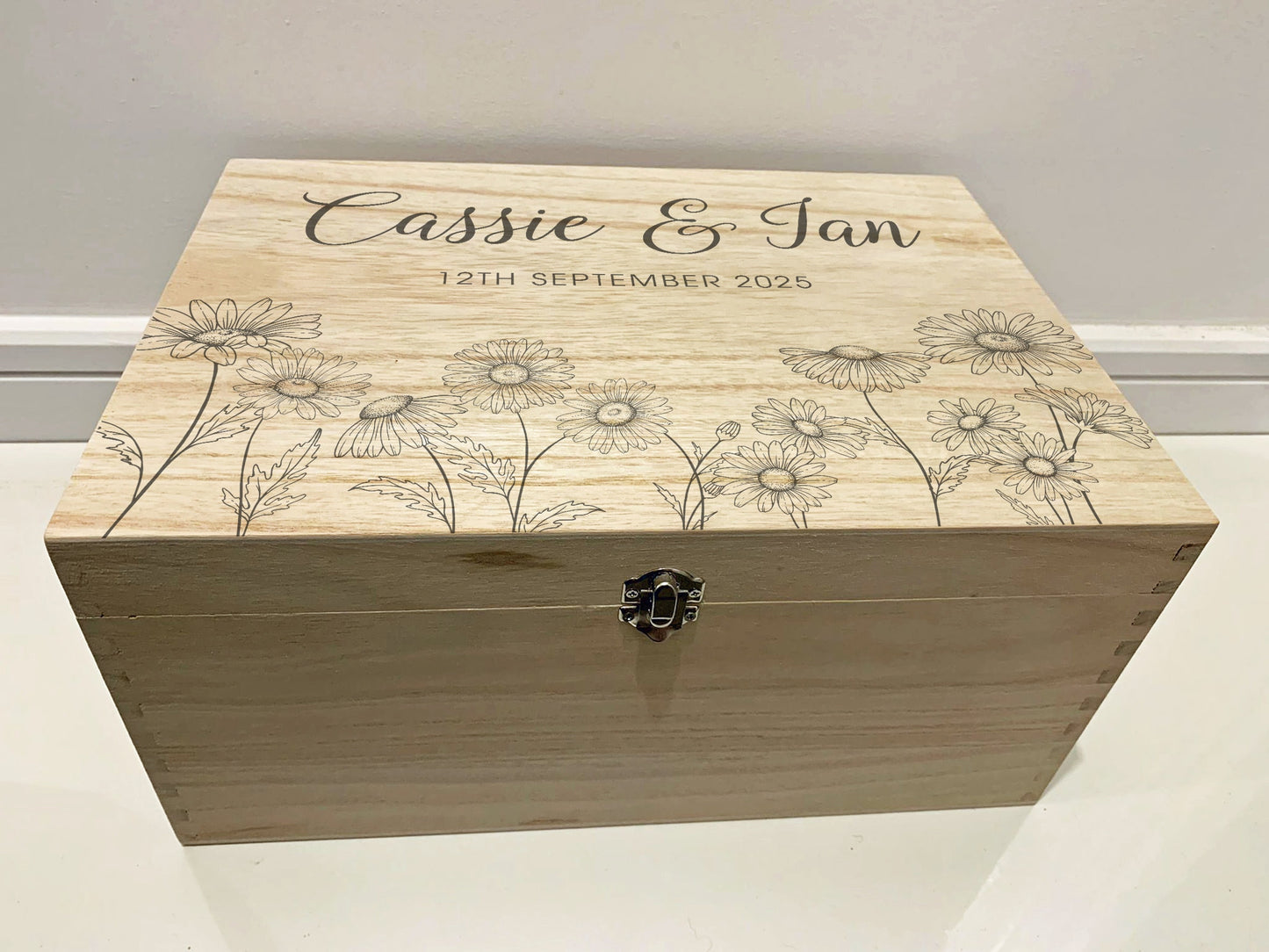 Resplendent Aurora | Personalised Wedding Keepsake Box with Daisy Florals