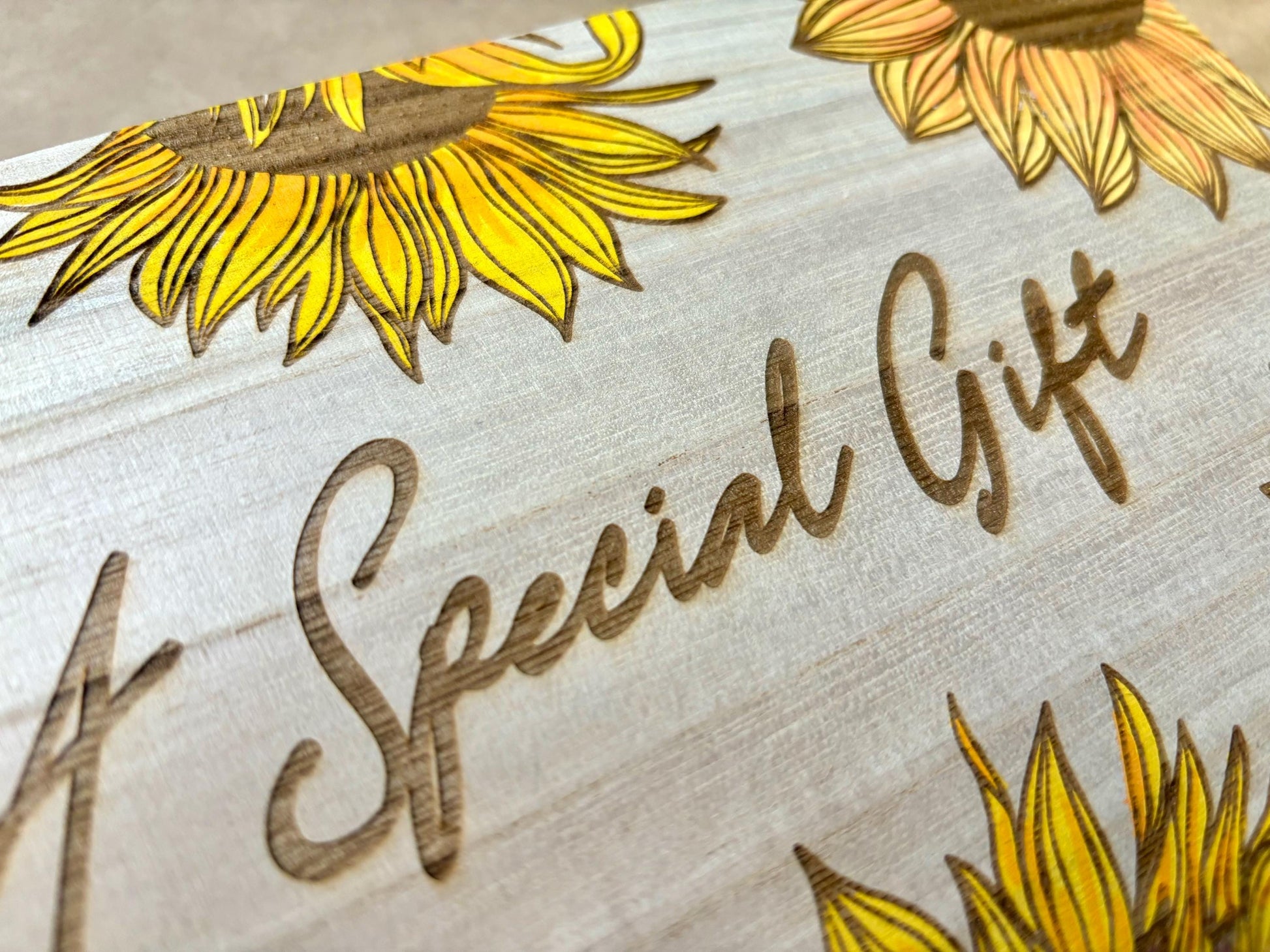 Engraved and Paint Your Own Wooden Gift Box with Personalised Message. Multiple designs - Sunflowers, Roses, Ferns, Crayons - Resplendent Aurora