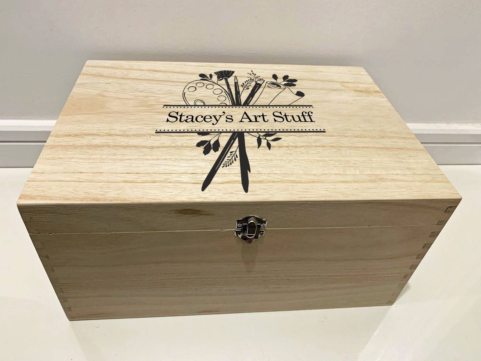 {product_vendor} | Personalised Art Box with Paintbrush and Palette design