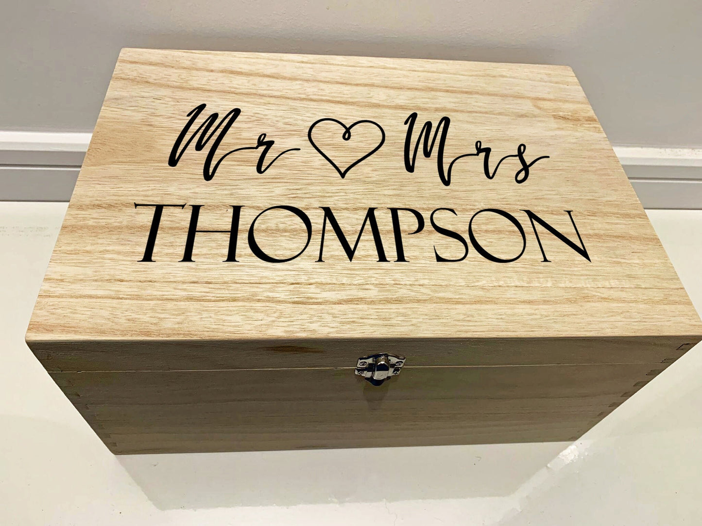 Large Personalised Engraved Wooden Mr and Mrs Keepsake Memory Box with Heart - Resplendent Aurora