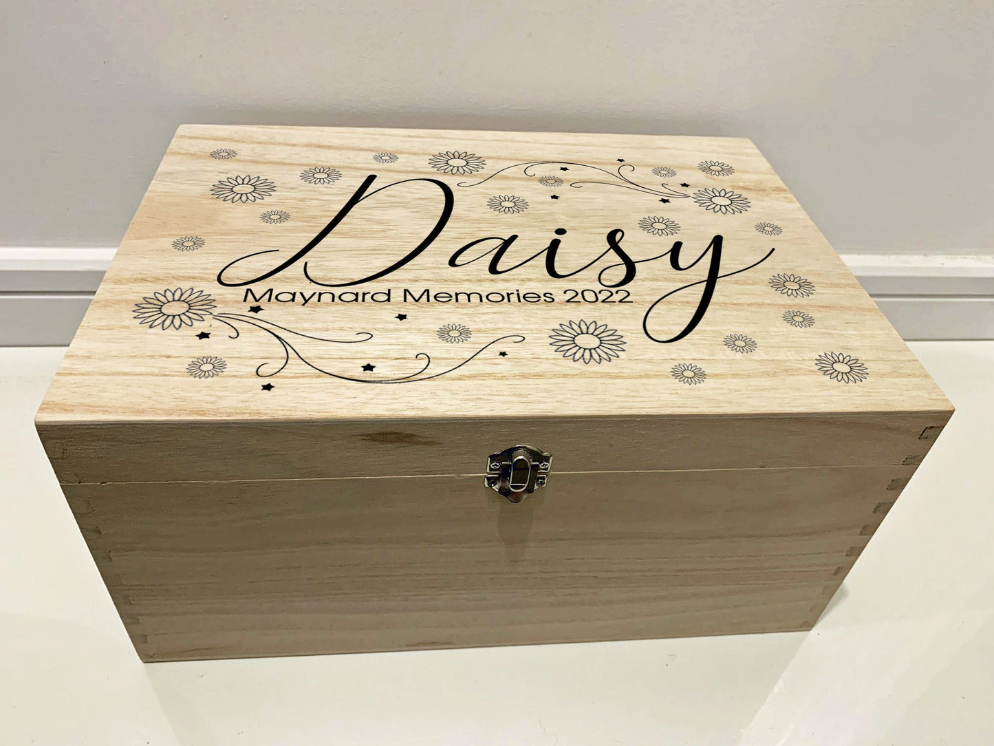 Large Personalised Engraved Wooden Baby Keepsake Memory Box with Daisies and Stars - Resplendent Aurora