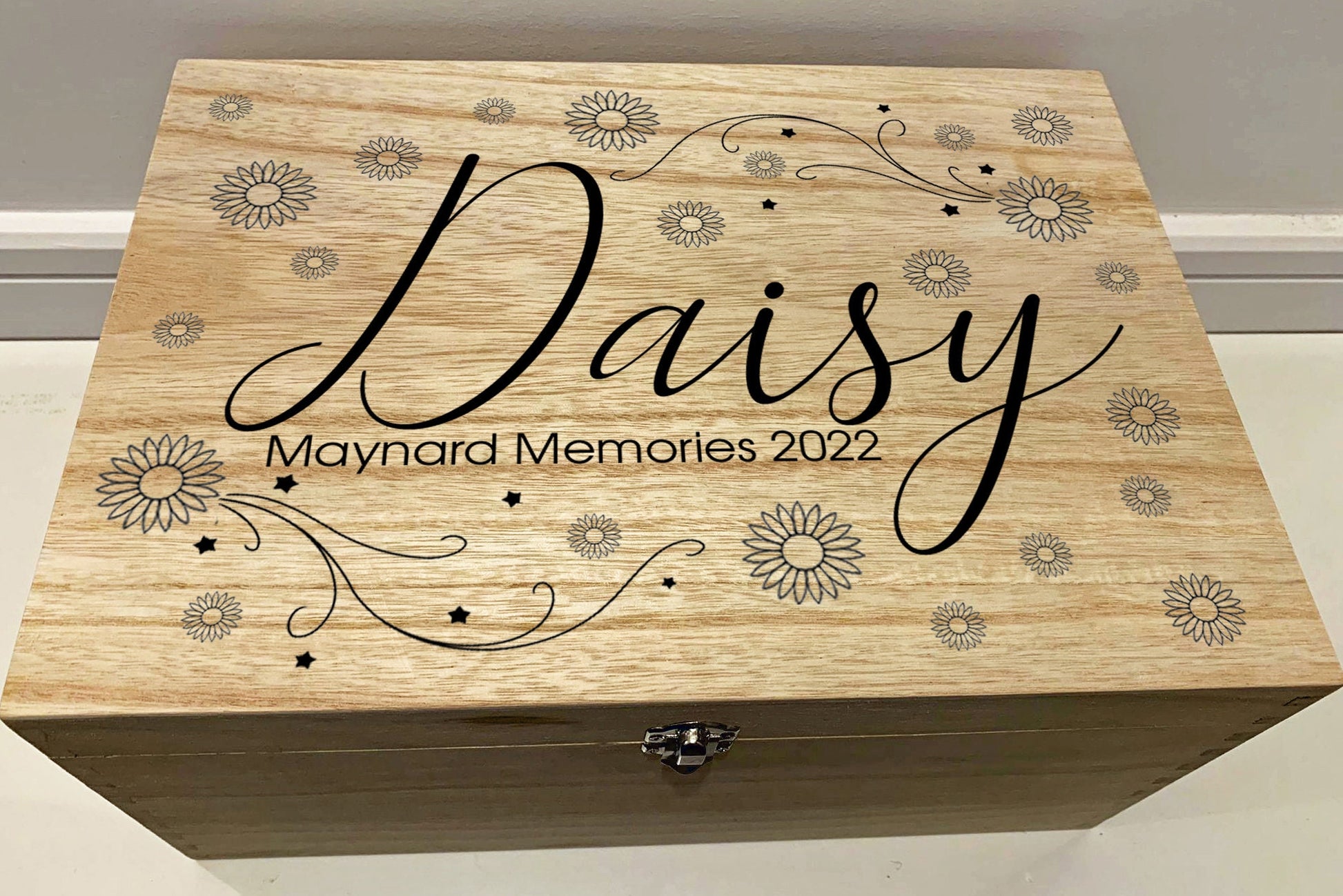 Large Personalised Engraved Wooden Baby Keepsake Memory Box with Daisies and Stars - Resplendent Aurora