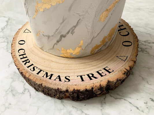 O Christmas Tree Engraved Wood Slice, Christmas Cake Display Board - Resplendent Aurora