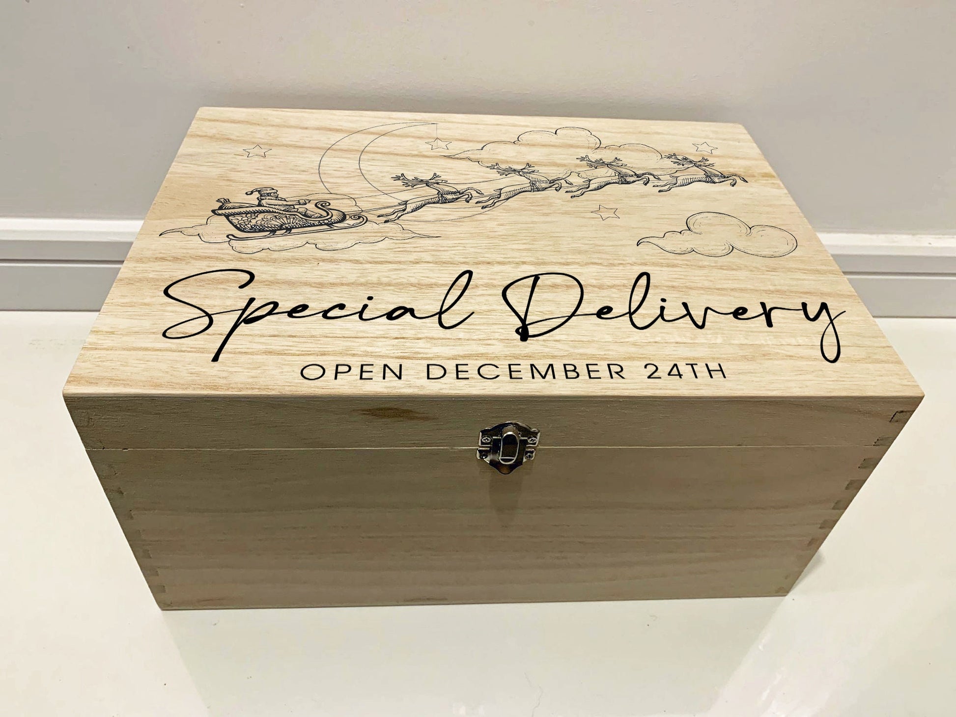 Large Personalised Engraved Wooden Christmas Eve Gift Box, Special Delivery, Santa Sleigh with Reindeer, Keepsake Box, Memory Box - Resplendent Aurora