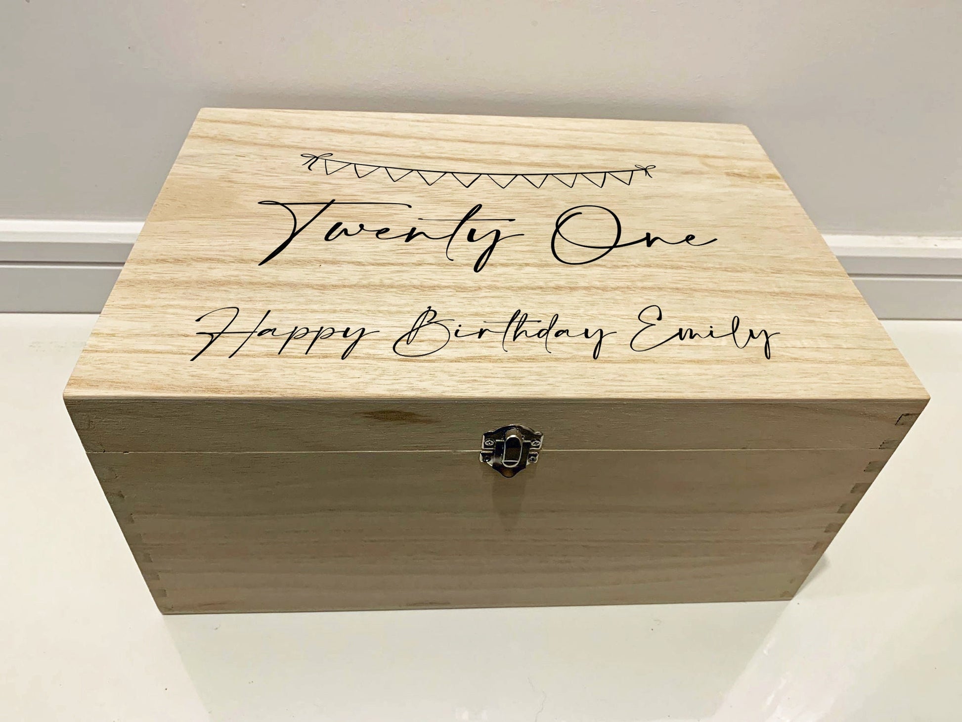 Large Personalised Engraved Wooden Happy Birthday Keepsake Memory Box with Bunting - Resplendent Aurora