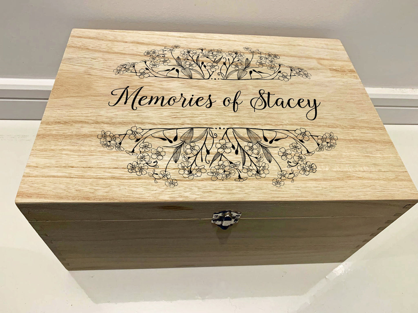 Large Personalised Engraved Wooden Loving Memories Bereavement Keepsake Box with Forget Me Not Flowers - Resplendent Aurora