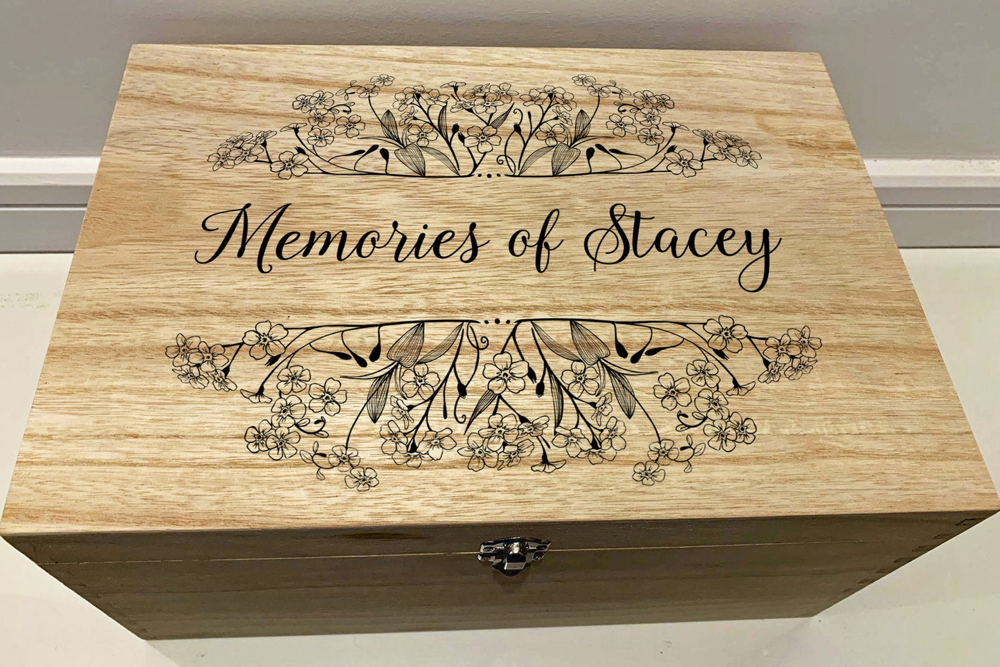 Large Personalised Engraved Wooden Loving Memories Bereavement Keepsake Box with Forget Me Not Flowers - Resplendent Aurora