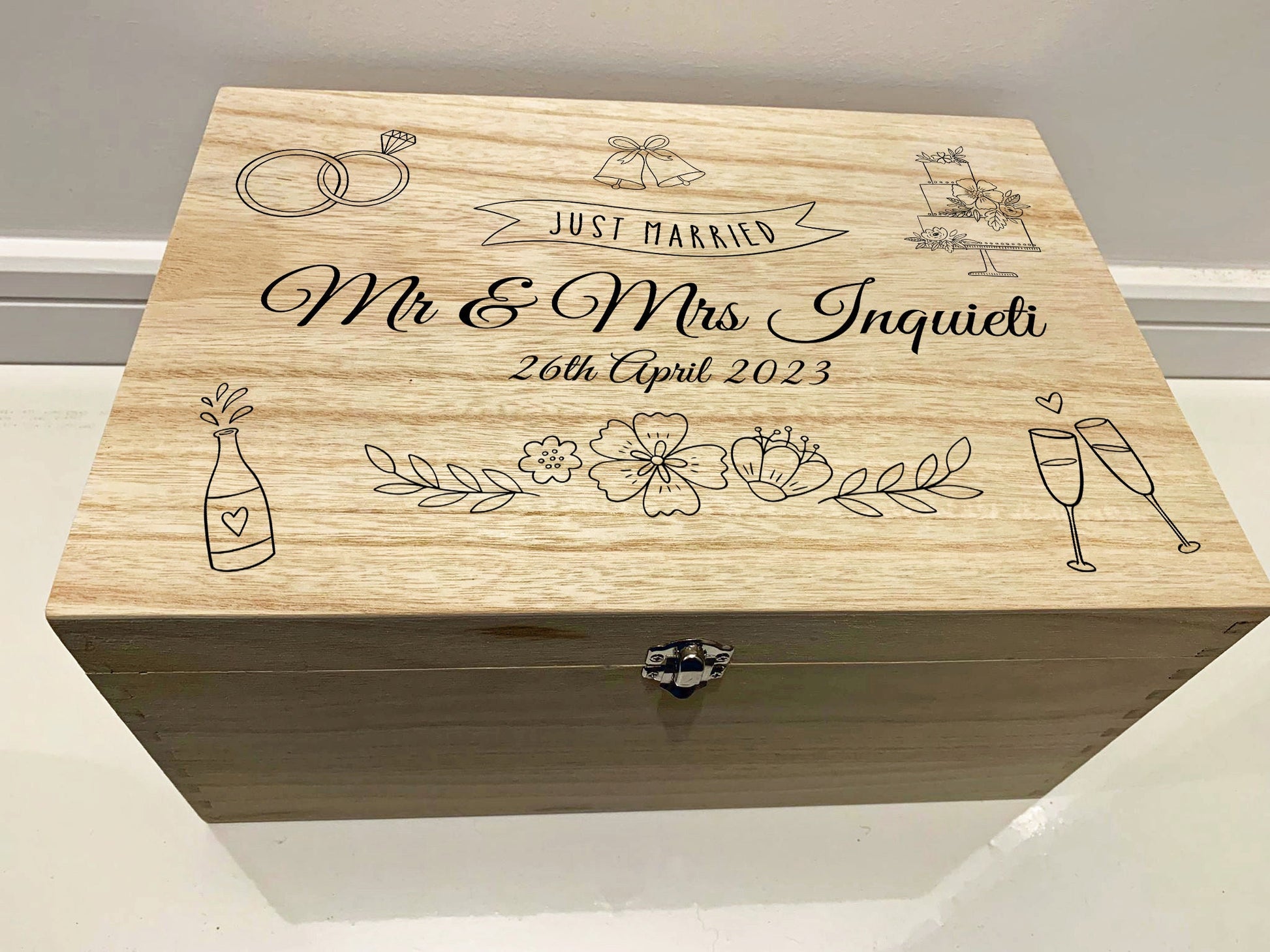 Resplendent Aurora | Personalised Wedding Keepsake Box - Champagne and Flowers