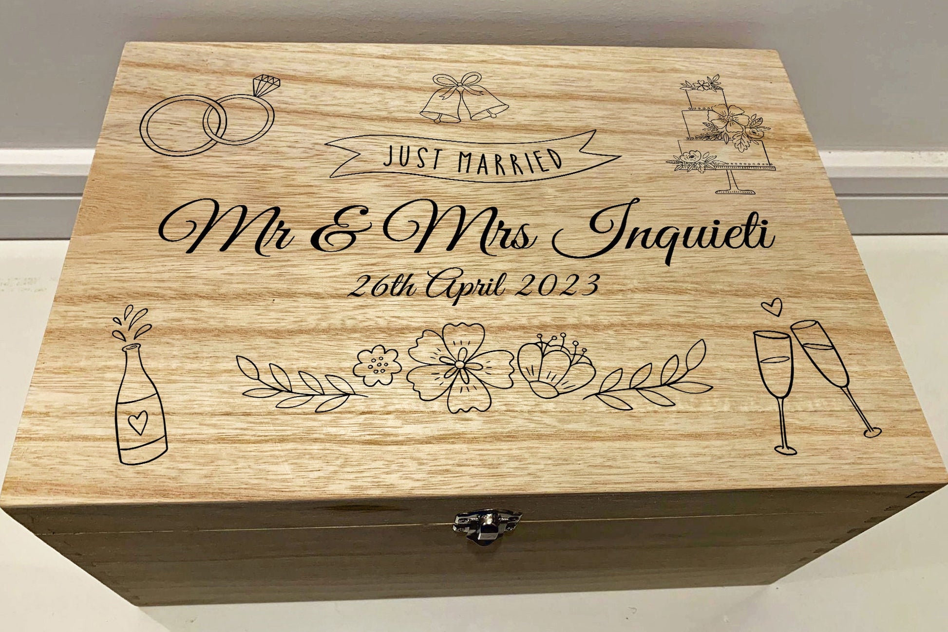 Resplendent Aurora | Personalised Wedding Keepsake Box - Champagne and Flowers