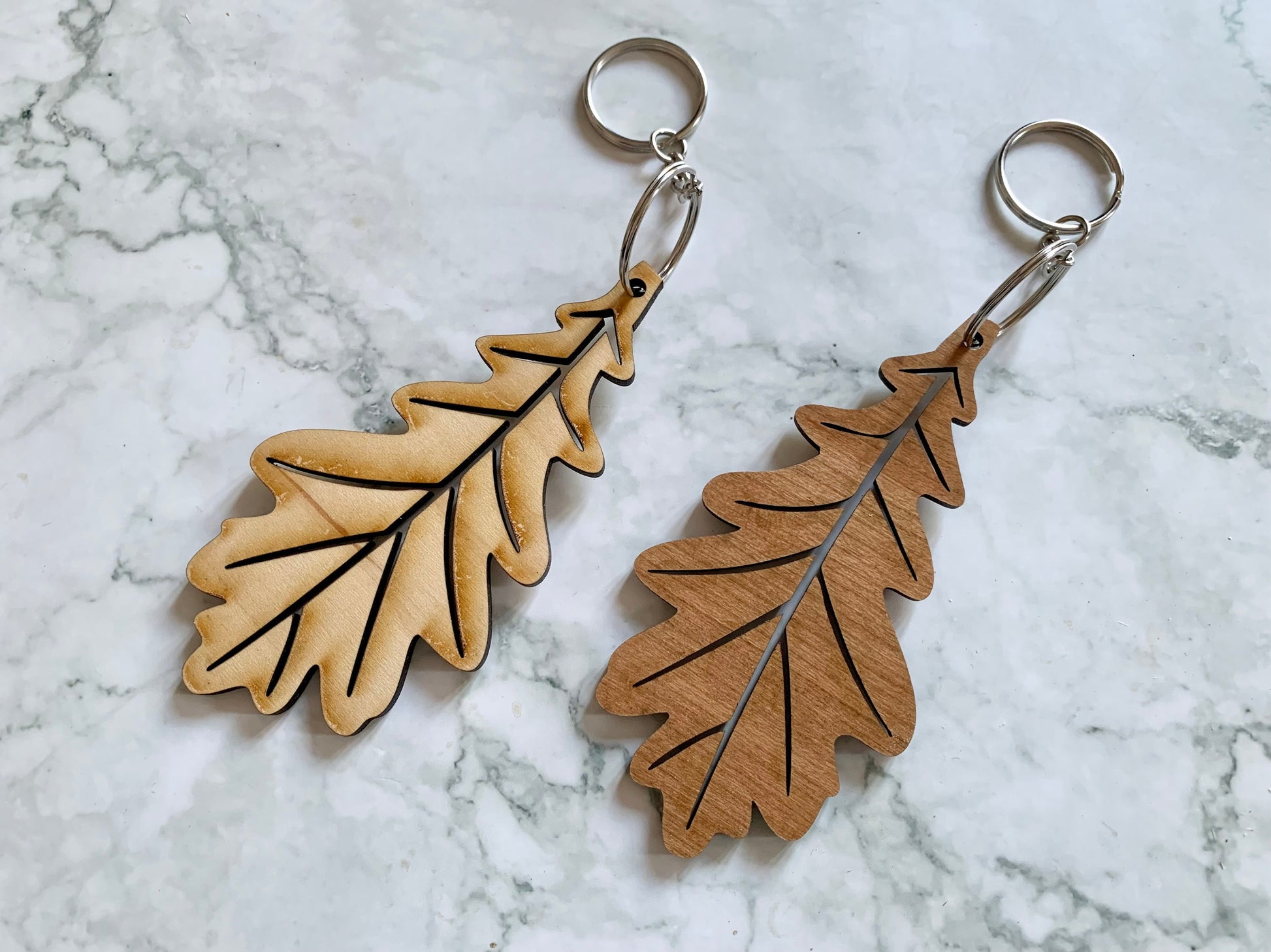 Resplendent Aurora | Wooden Leaf Keyring, Oak leaf keyring, Maple leaf keyring