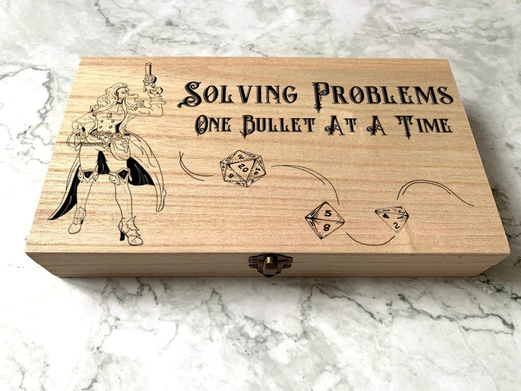 Personalised Engraved DnD Dungeons and Dragons Gunslinger Dice Box, Pathfinder, Solving Problems one bullet at a time - Resplendent Aurora