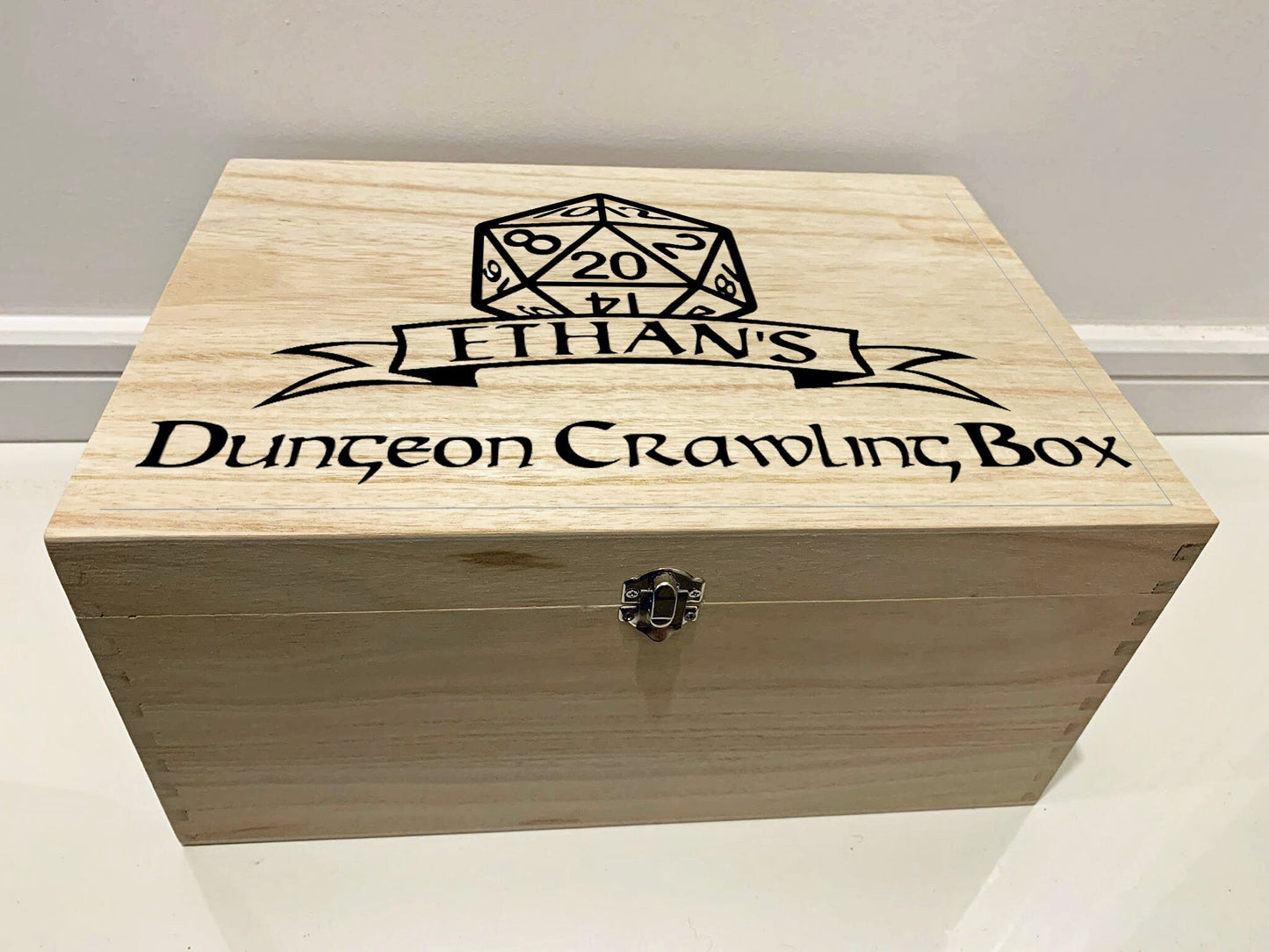 Large Personalised Engraved Wooden D&D Box - Resplendent Aurora