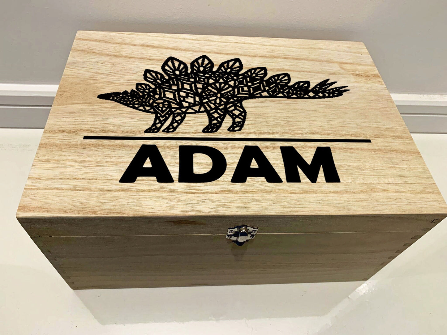 {product_vendor} | Personalised Childrens Keepsake Box with Stegosaurus dinosaur