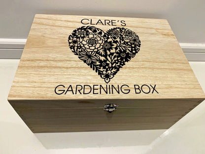 Resplendent Aurora | Personalised Gardening Box with Flower Heart