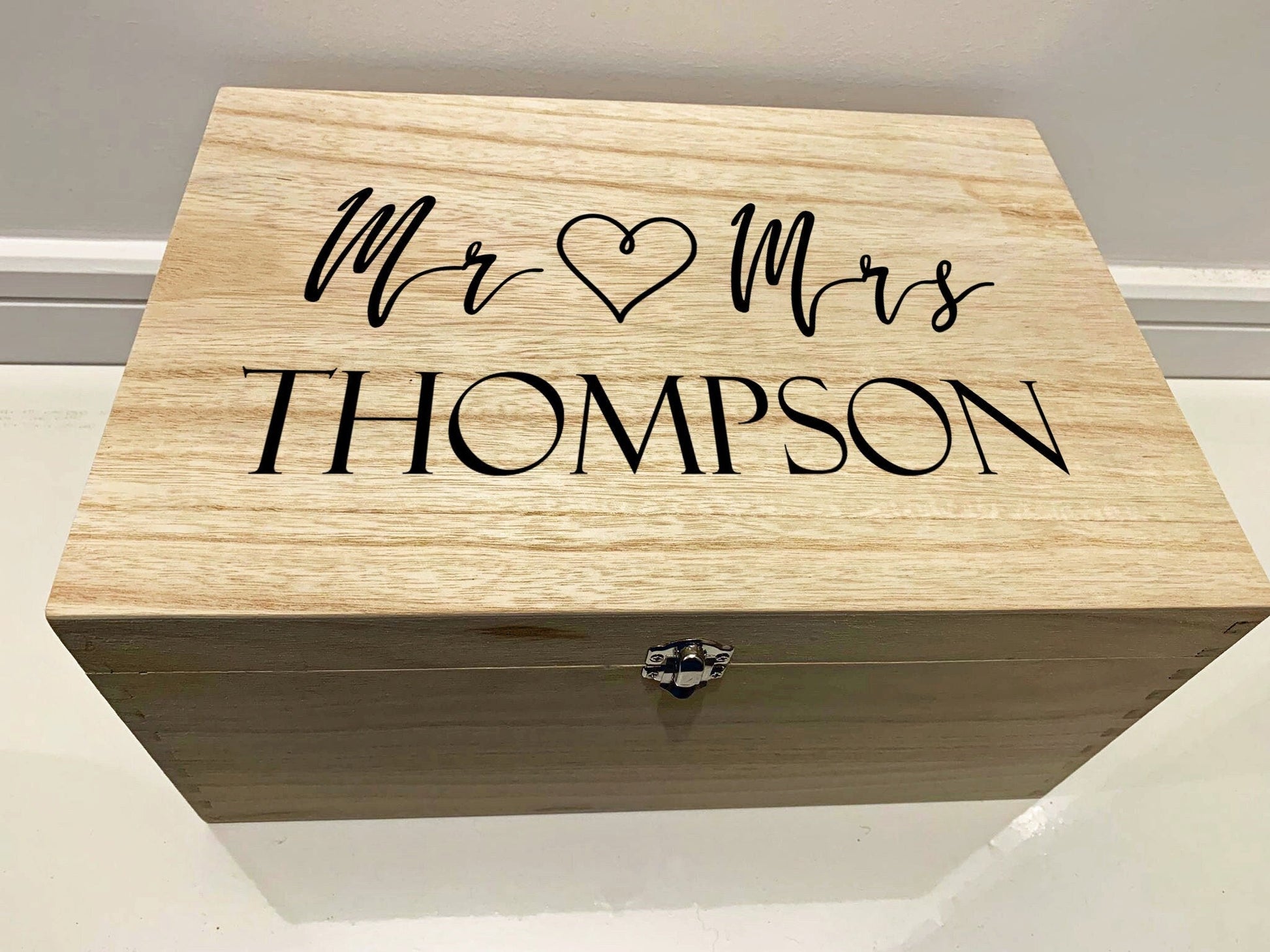 Large Personalised Engraved Wooden Mr and Mrs Keepsake Box with Heart - Resplendent Aurora