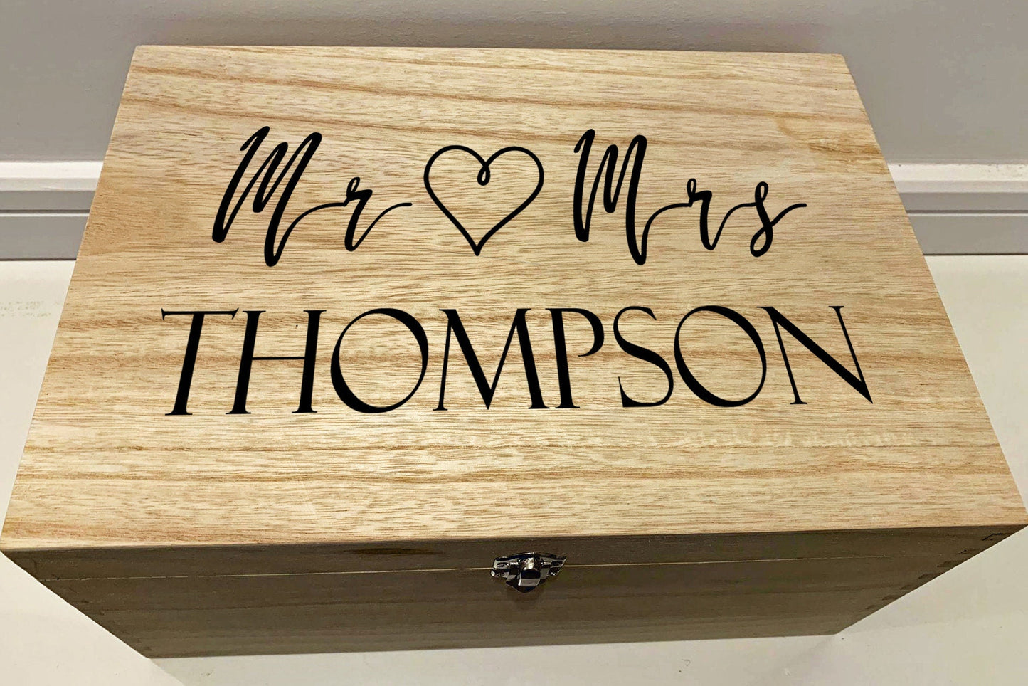 Large Personalised Engraved Wooden Mr and Mrs Keepsake Box with Heart - Resplendent Aurora