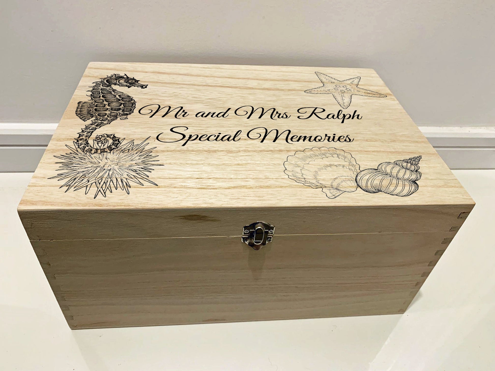 Resplendent Aurora | Personalised Wedding Keepsake Box with Seashells