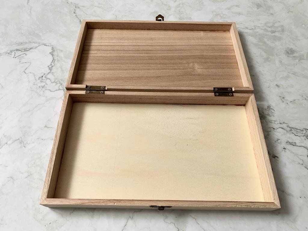Personalised Engraved Wooden Art Box with Paintbrush and Palette - Resplendent Aurora