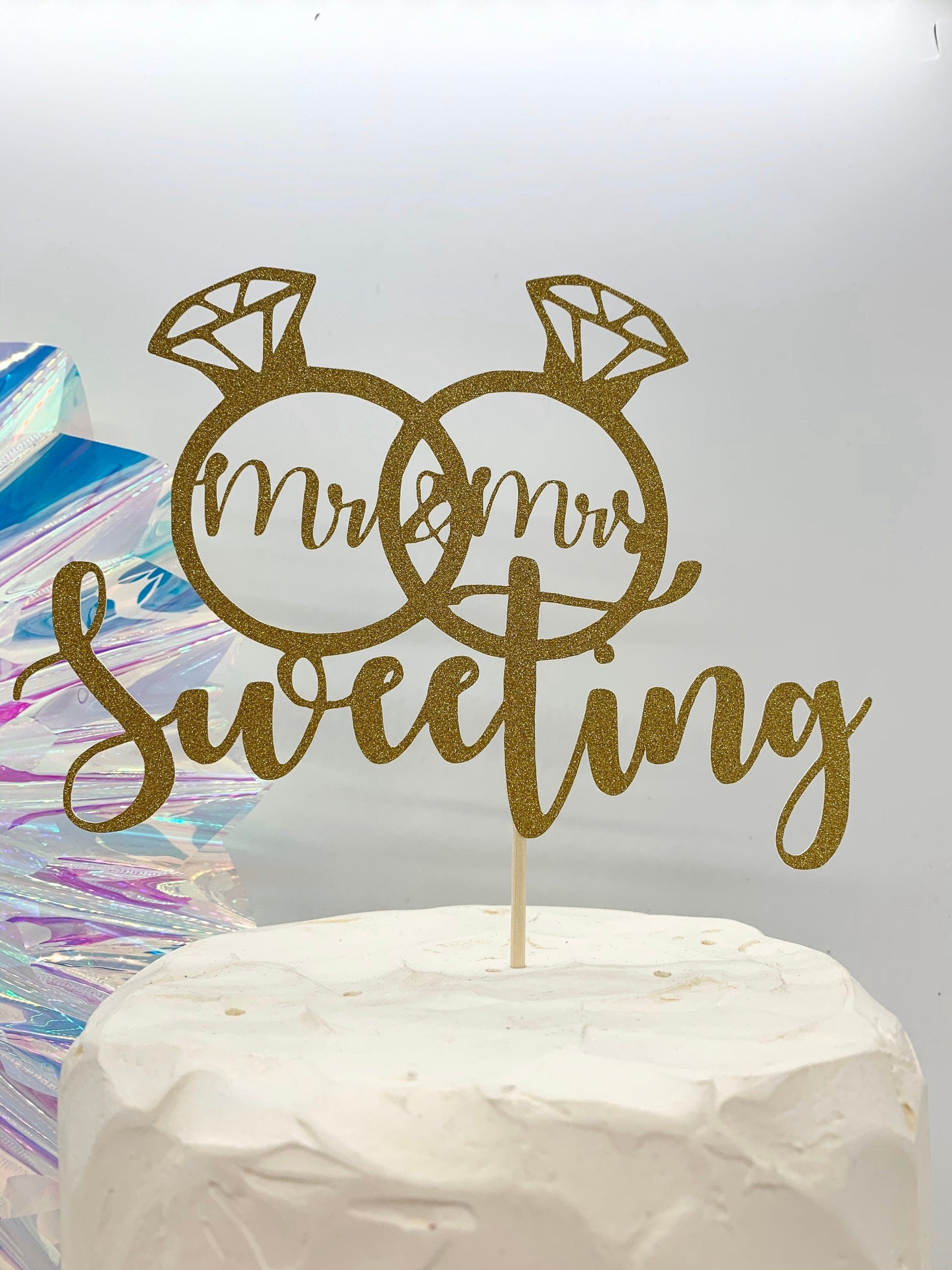 Personalised Mr and Mrs Wedding Ring Cake Topper - Resplendent Aurora