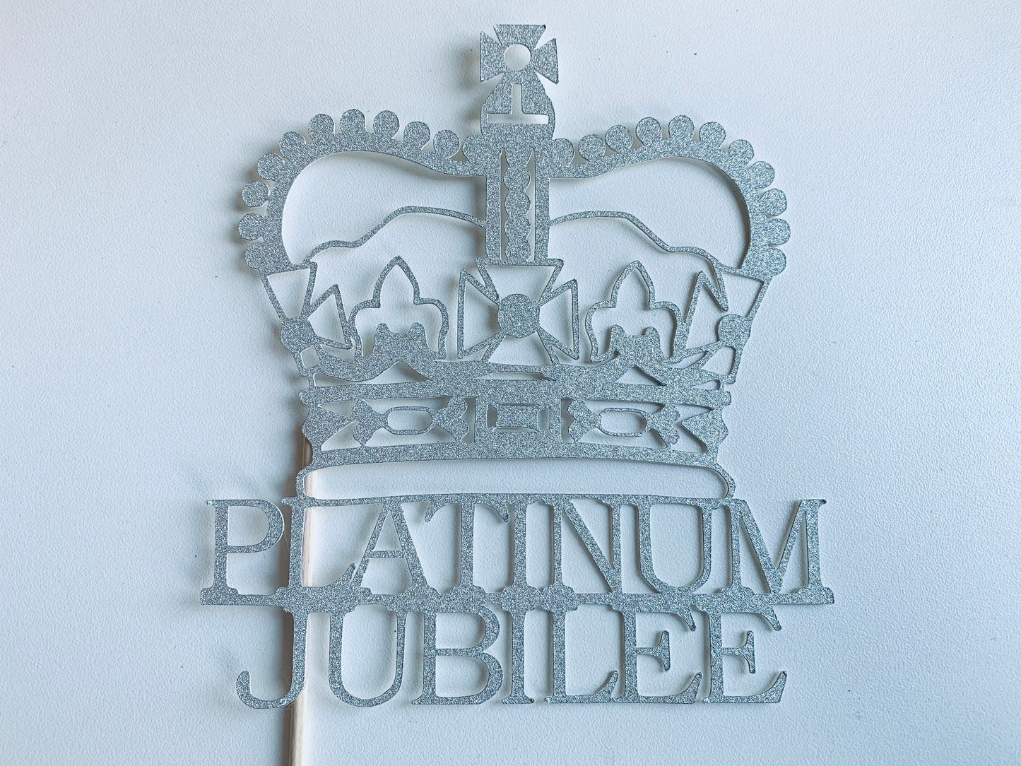 Resplendent Aurora | Platinum Jubilee 70th Anniversary Queen Crown tea party cake topper