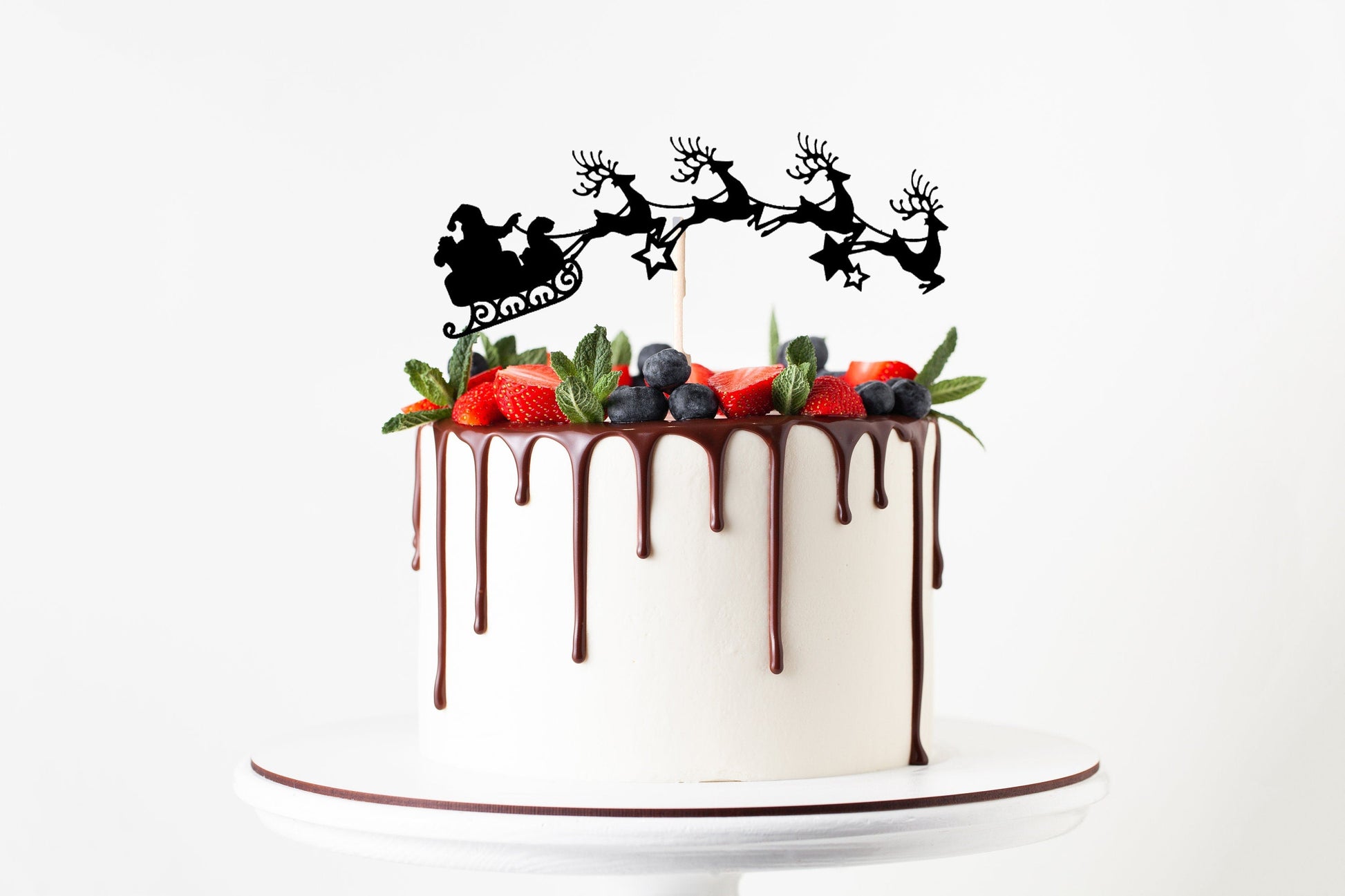 Resplendent Aurora | Santa Sleigh Christmas cake topper