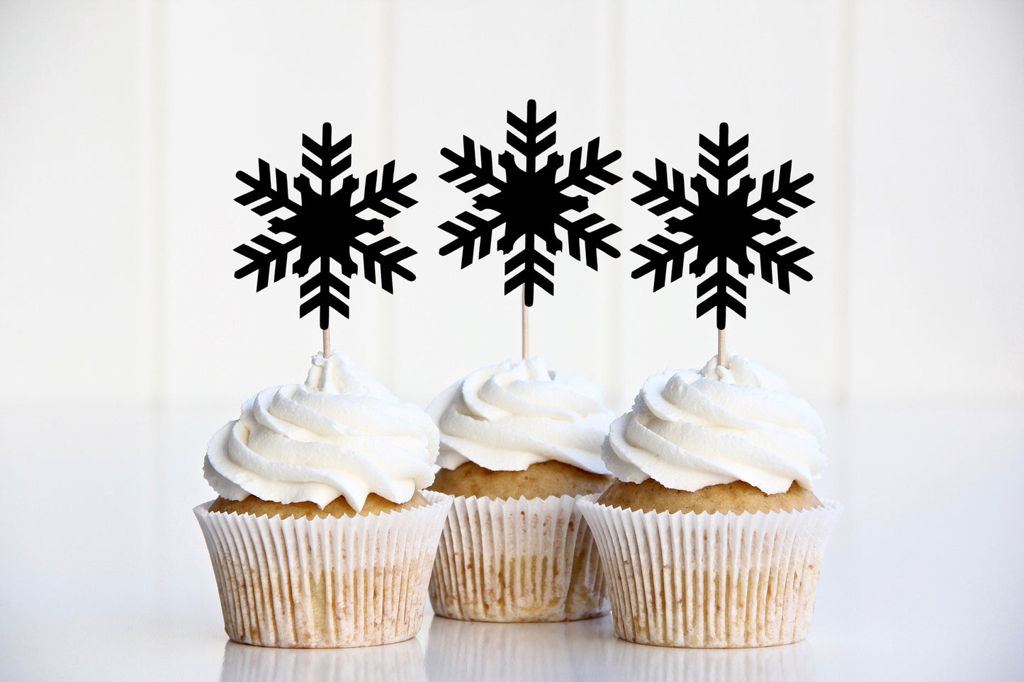 Resplendent Aurora | Snowflake Christmas Cupcake Cake Toppers, 12 Pack